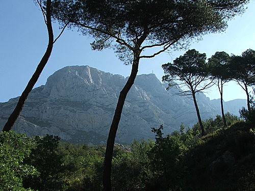 Taxi Gare Aix en Provence TGV tarif pour Le Tholonet, Beaurecueil